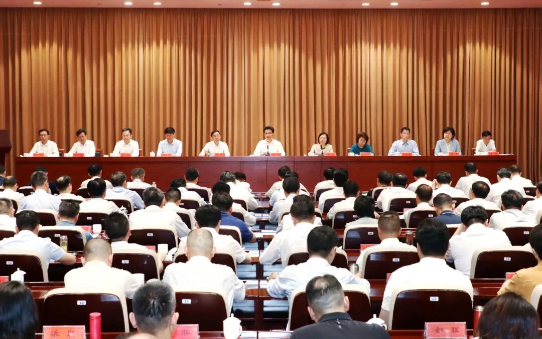 全市树立和践行正确政绩观学习教育推进会召开